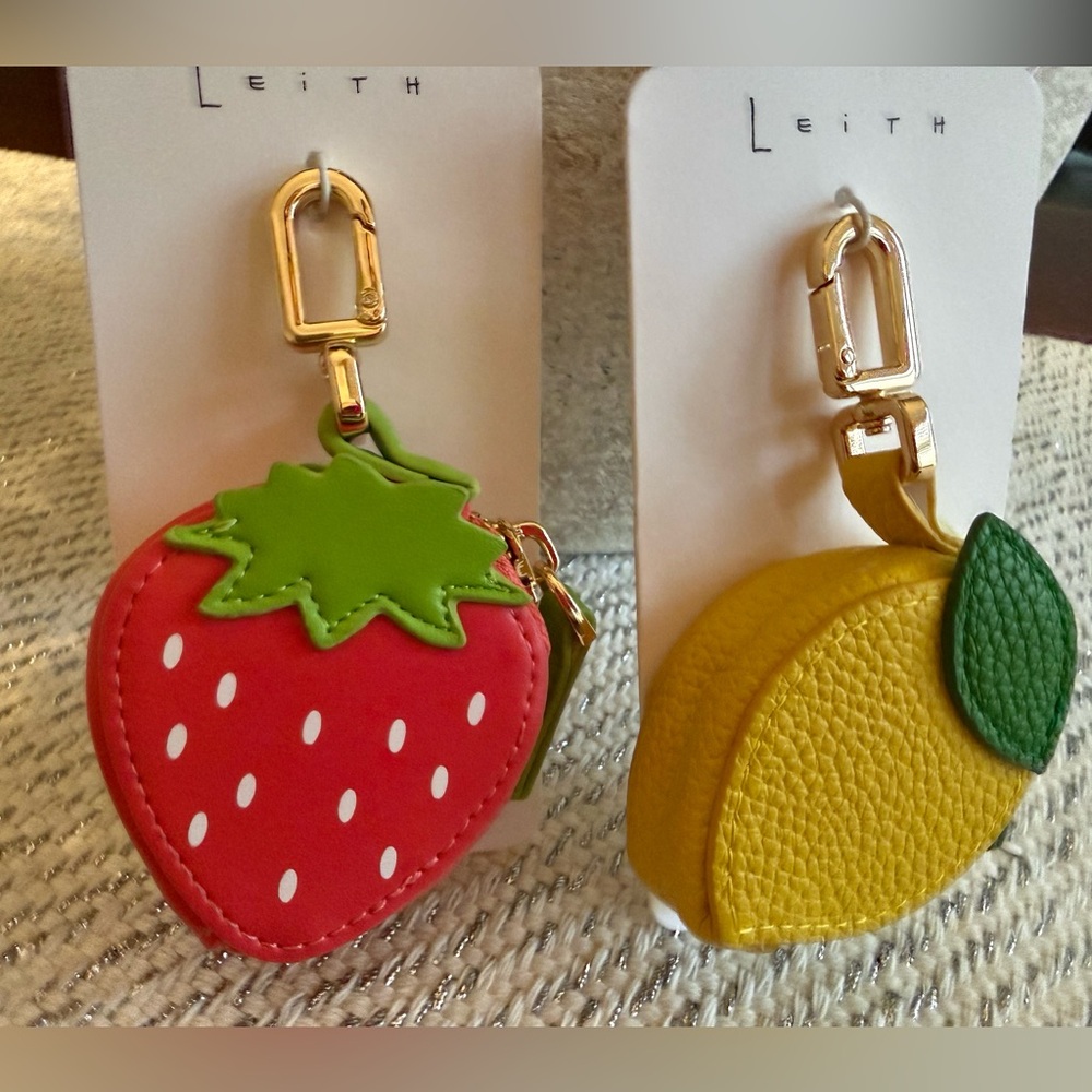 NWT! 🍓 Cute bag charm or Keychain. Zippered. AirPod case, coin pocket, accessory